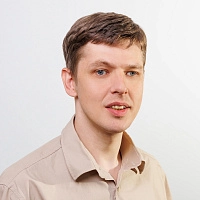 Автор Павел Леонов